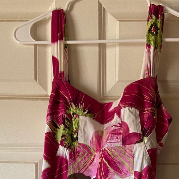 Dress - Picture 1 of 3